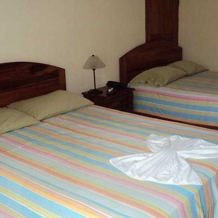 Hotel Villa Acacia 플라야 에르모사 외부 사진